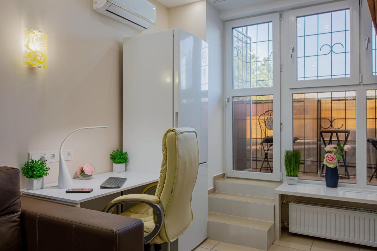 Big Jacuzzi , Sauna , Khreshchatyk Apartments Киев Екстериор снимка