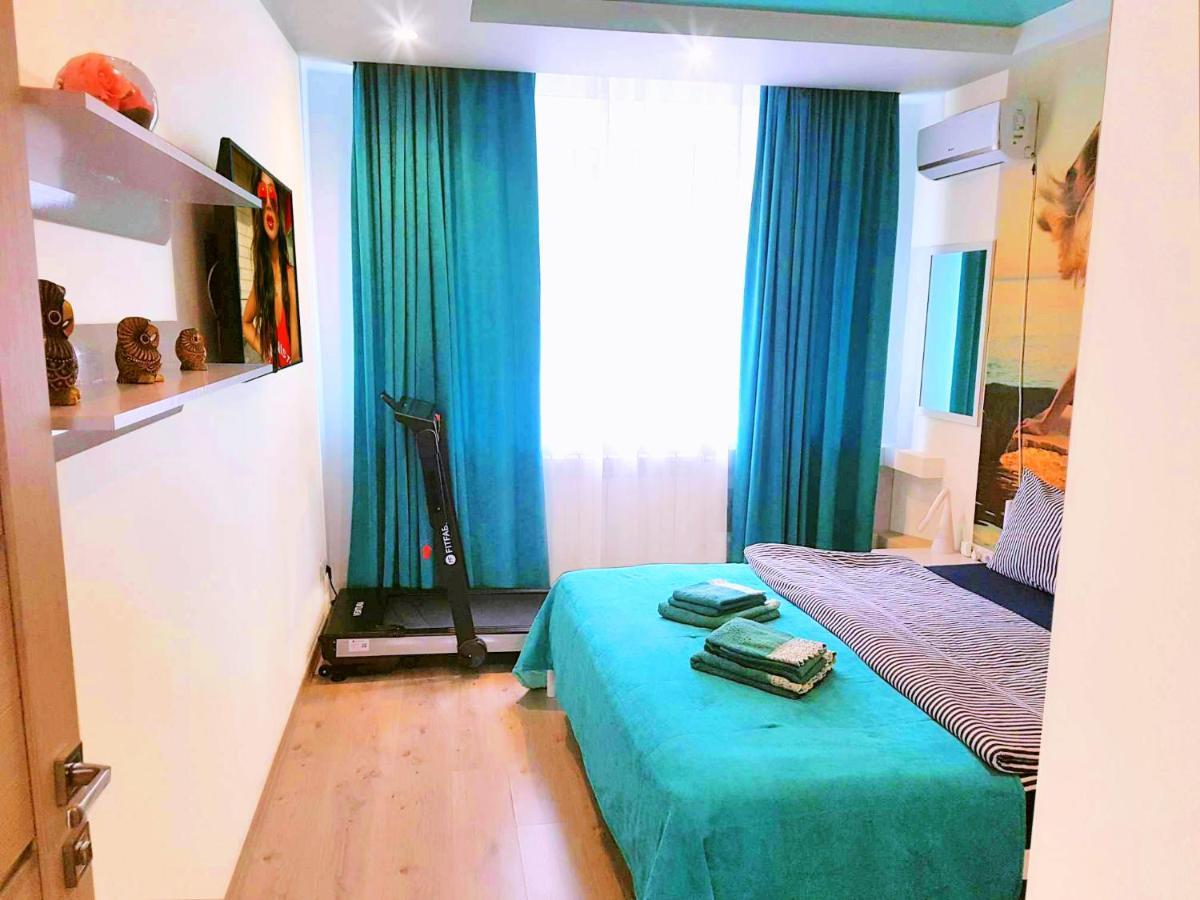 Big Jacuzzi , Sauna , Khreshchatyk Apartments Киев Екстериор снимка